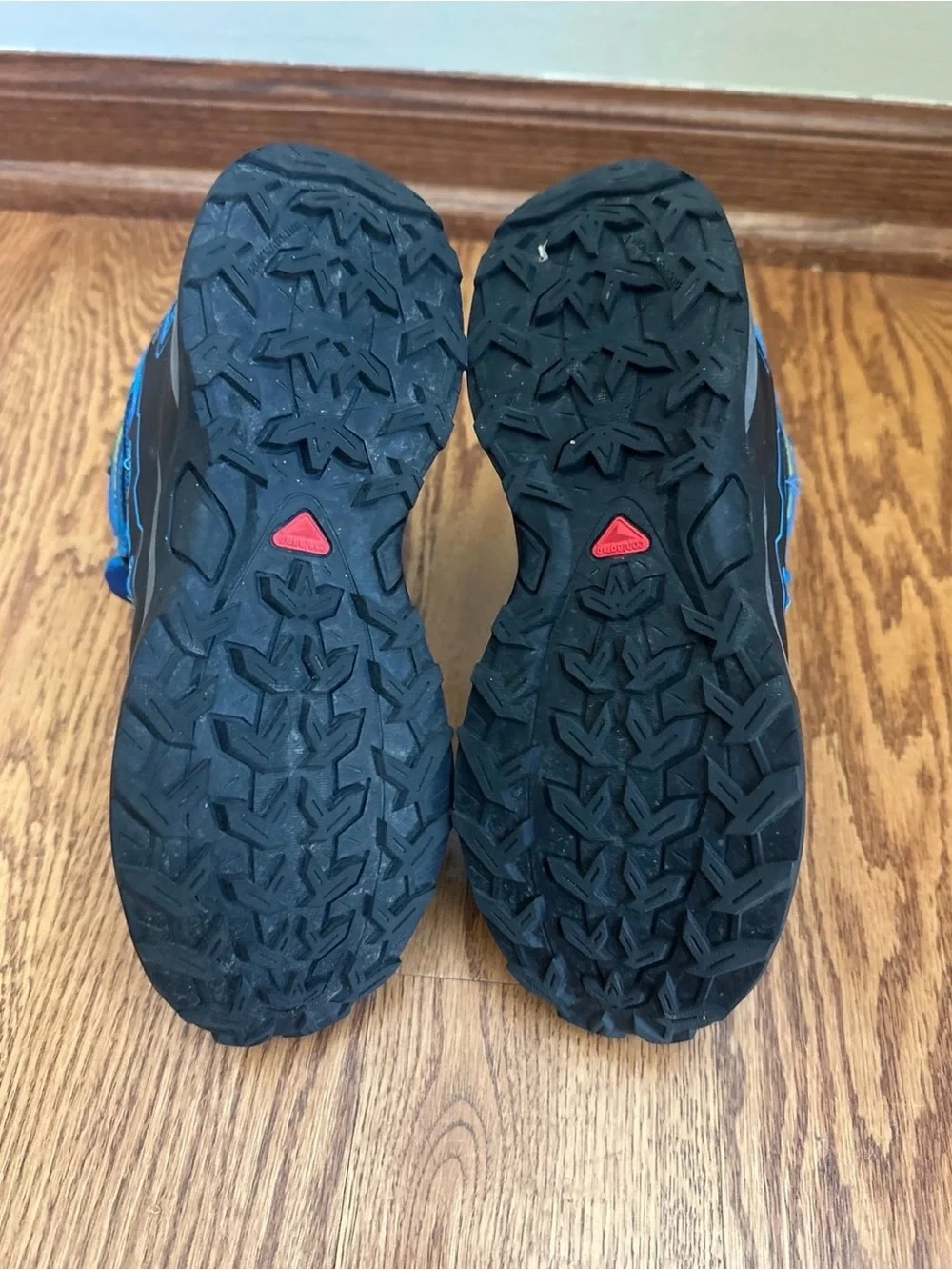 Salomon Hiking Shoes Kids Size 2 X-Ultra GTX